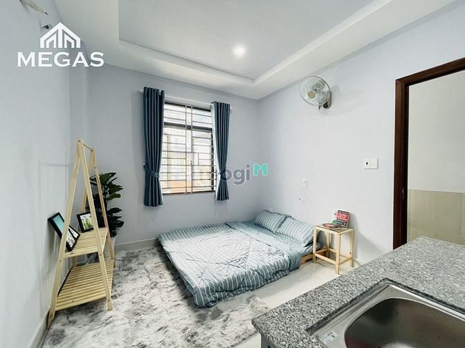 Hình ảnh Còn 1 phòng BAN CÔNG duy nhất ở đường Lê Văn Qưới
