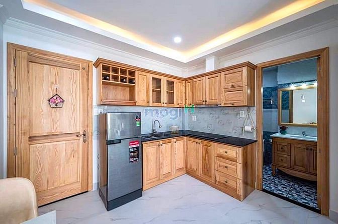 Hình ảnh Siêu phẩm 1PN mặt tiền Đề Thám Quận 1