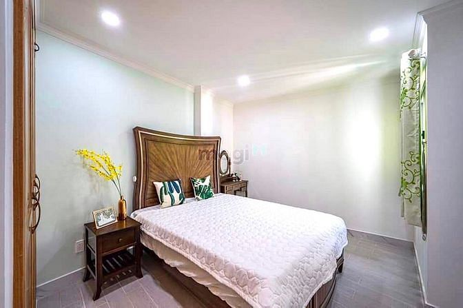 Hình ảnh Siêu phẩm 1PN mặt tiền Đề Thám Quận 1