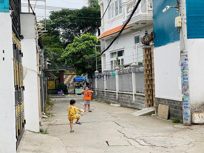 Hình ảnh Đất diện tích đẹp - xe hơi thông - sát bên Hoàng Diệu 2(cách 100m), DT