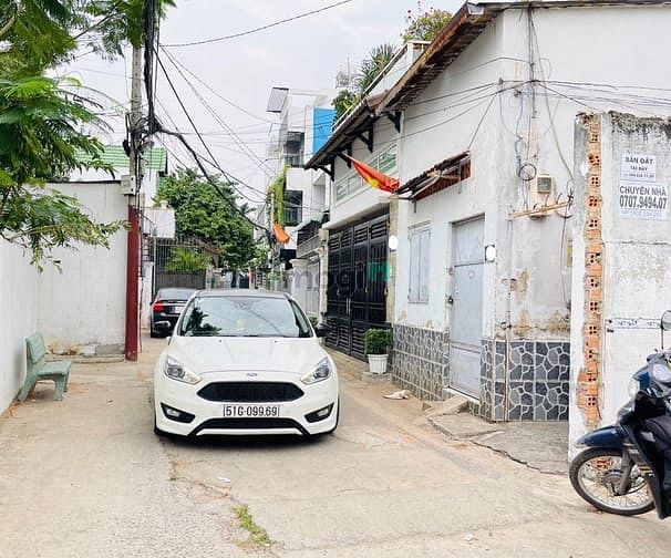 Hình ảnh Đất diện tích đẹp - xe hơi thông - sát bên Hoàng Diệu 2(cách 100m), DT