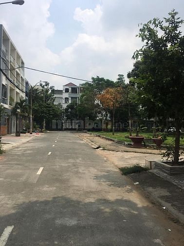 Hình ảnh CẶP đất MT đường 21A khu Tên Lửa 8x22,5m, giá 16.4 tỷ.