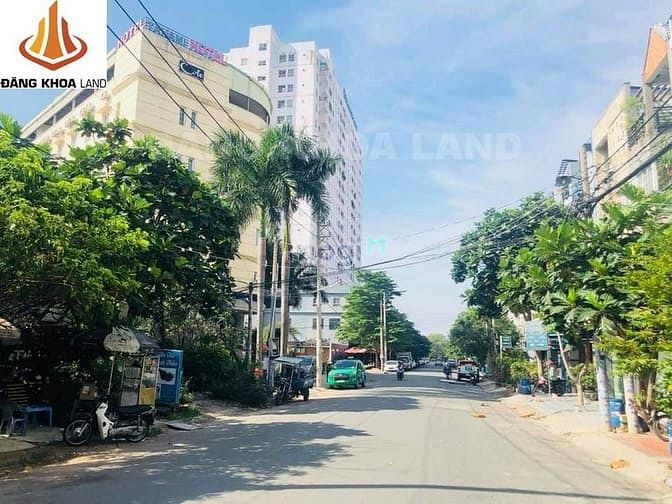 Hình ảnh Sót lại lô đất hiếm ngay sát Phạm Văn Đồng - DT: 103.5m2 Giá 65tr/m2