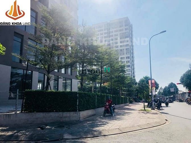Hình ảnh Sót lại lô đất hiếm ngay sát Phạm Văn Đồng - DT: 103.5m2 Giá 65tr/m2