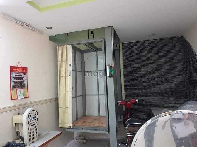Hình ảnh Không mua thì phí lắm, Tân Bình giáp quận 10, 5 tầng BTCT có thang máy