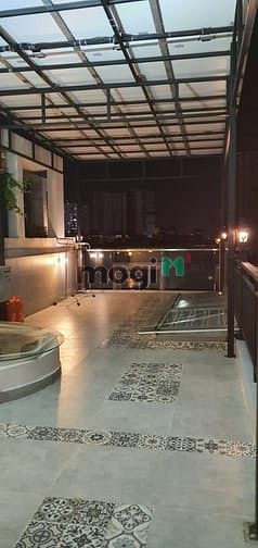 Hình ảnh Nhà Mặt Phố, Bố Làm Quan, Quẹo Lựa Bà COn Ới