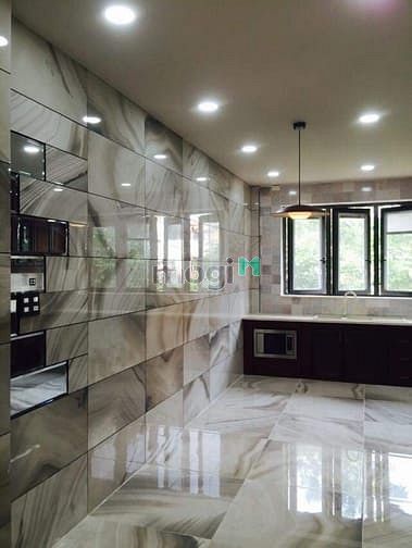 Hình ảnh Nhà Mặt Phố, Bố Làm Quan, Quẹo Lựa Bà COn Ới