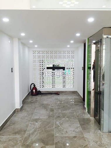 Hình ảnh Nhà Mặt Phố, Bố Làm Quan, Quẹo Lựa Bà COn Ới