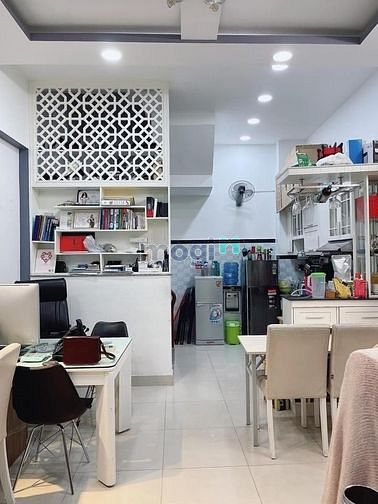 Hình ảnh Bán nhà hẻm gấp, phường 13, quận 3
