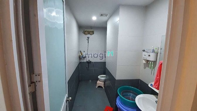 Hình ảnh Cần bán cc Phạm văn đồng 75m2,2 ngủ full nội thất, view thoáng, tầng đ