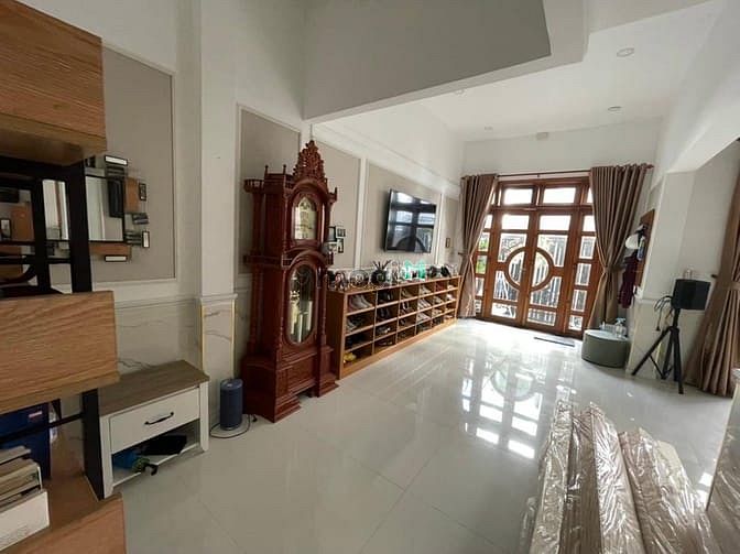 Hình ảnh Biệt Thự Pasteur, ngang 7m, xe hơi đổ cửa sát mặt tiền, 120m2, 4 tầng.