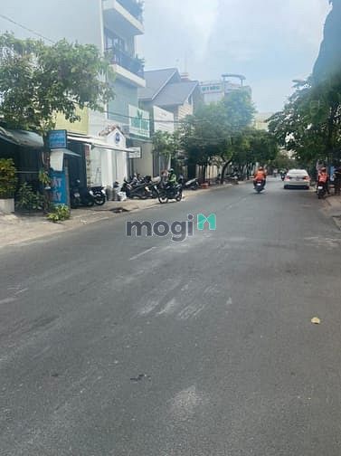 Hình ảnh Bán gấp lô đất thổ cư mặt tiền đường 79 Tân Quy Q.7