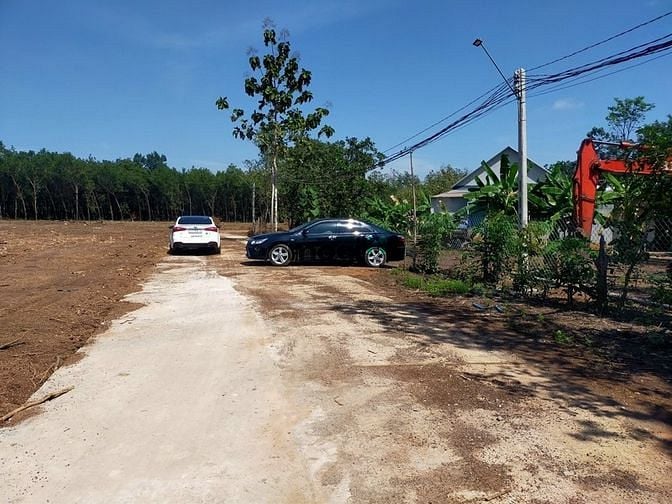 Hình ảnh Bán đất Bình Phước 280m2 có 100m2 đất ở đã có sổ riêng