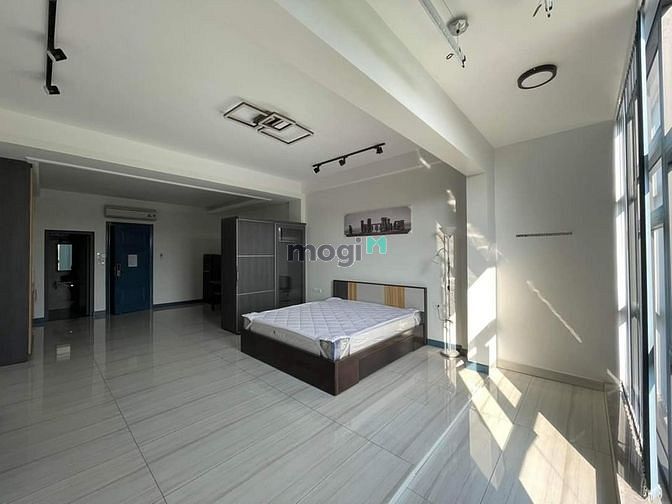 Hình ảnh Bán CHDV Hoàng Quốc Việt 6tầng thu nhập gần 100tr/tháng