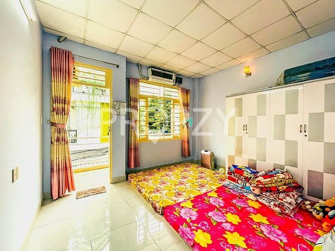 Hình ảnh Bán Nhà HXH 98M2 Gía 3Tỷ7 Đã Có Sổ