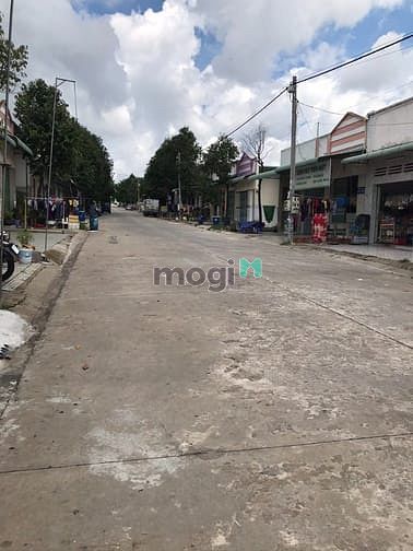 Hình ảnh cần tiền kinh doanh bán đất góc 2 mặt tiền đường 7m liền kề QL13 dân đ