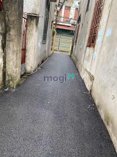 Hình ảnh Chính chủ cần bán gấp 36,5m đất đối diện trường tiểu học Long Biên