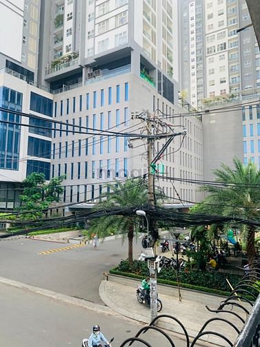 Hình ảnh Phòng cho thuê ngay nhà thi đấu phú thọ giá chỉ 2tr7, ban công