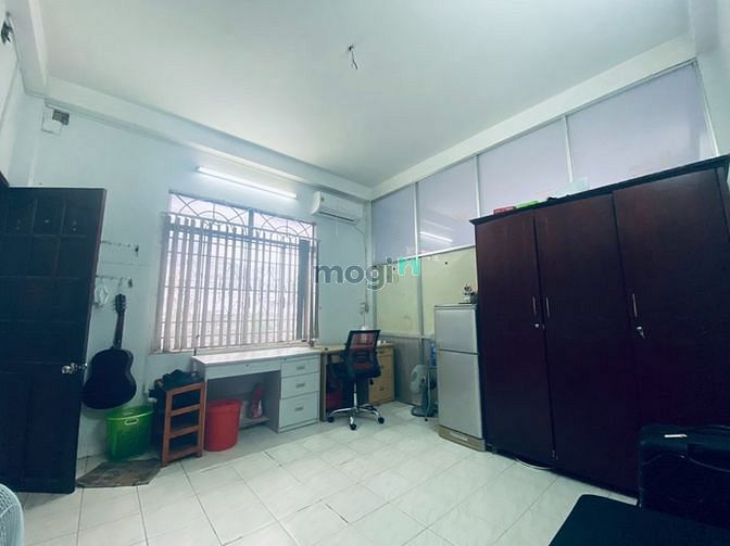 Hình ảnh Phòng cho thuê ngay nhà thi đấu phú thọ giá chỉ 2tr7, ban công