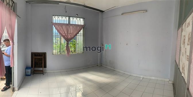 Hình ảnh Phòng cho thuê ngay nhà thi đấu phú thọ giá chỉ 2tr7, ban công
