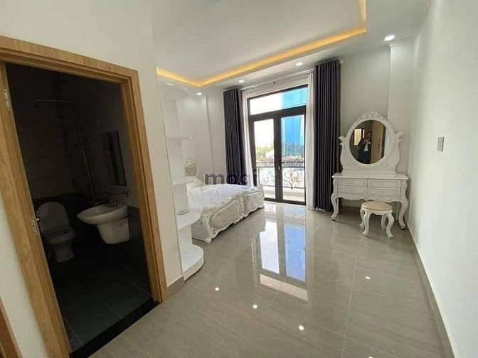 Hình ảnh Bán Nhà Phố 85 M2 Quận 12 4pn 4wc Đã Có Sổ