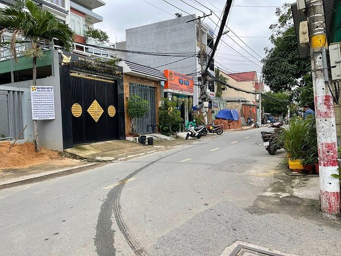 Hình ảnh Đất 1 xẹt Đường 11, Dt đất 4.5x14m. Đường 6m dân trí cao. Giá ngộp