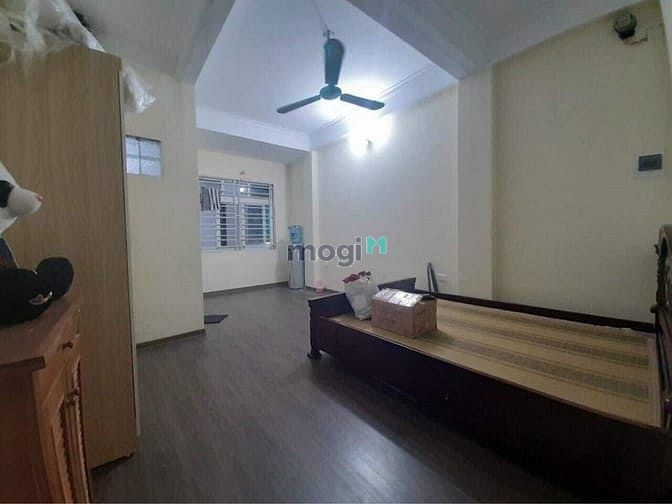 Hình ảnh Bán nhà lô góc 6 tầng khu vip Cầu Giấy. Sổ đỏ chính chủ. ngõ thông tứ