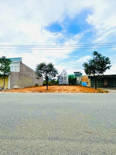 Hình ảnh Vợ chồng tôi cần bán 2 lô đất 599m2 thổ cư 100% tại TP Bình Dương.