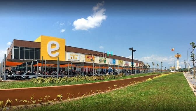 Hình ảnh Bán nhà sát Emart Phan Văn Trị 72m2 có sân để 7 chỗ giá chỉ 6 tỷ