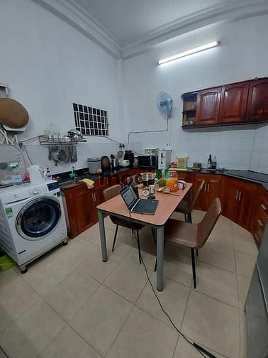 Hình ảnh Bán nhà sát Emart Phan Văn Trị 72m2 có sân để 7 chỗ giá chỉ 6 tỷ