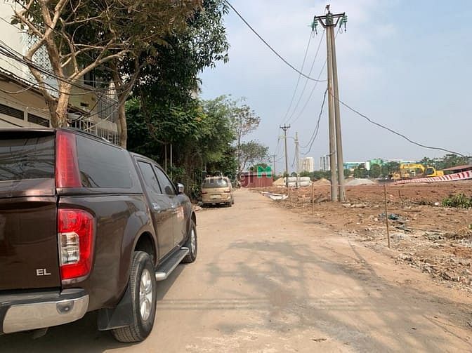 Hình ảnh Bán đất trục chính khu giãn dân Ao Ươm hồ Đắp Nếp Tư Đình