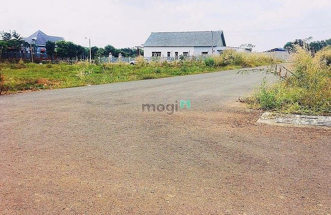 Hình ảnh Bán đất 4000m2, xã Nhuận Đức, 80mx50m, 150m thổ, KDC, 9,9 tỷ