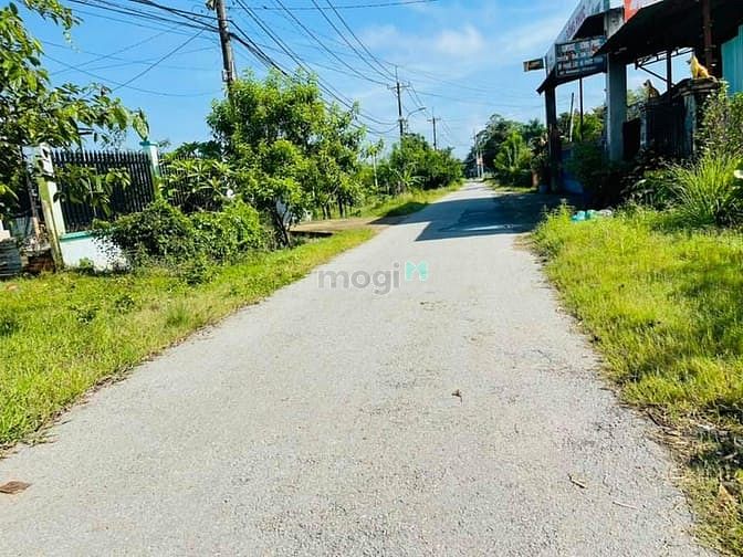 Hình ảnh Bán đất 1300m2 xã Trung Lập Thượng, 30x45m, 300m thổ, 6 tỷ