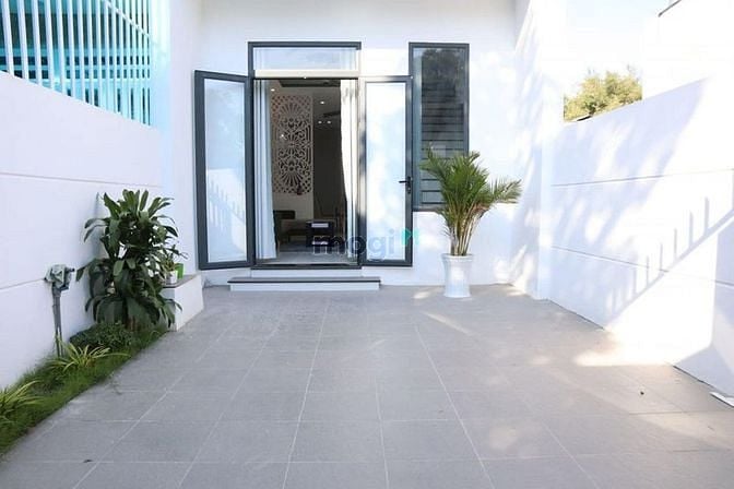 Hình ảnh NHÀ ĐẸP GIÁ RẺ ( an ninh , tiện lợi )