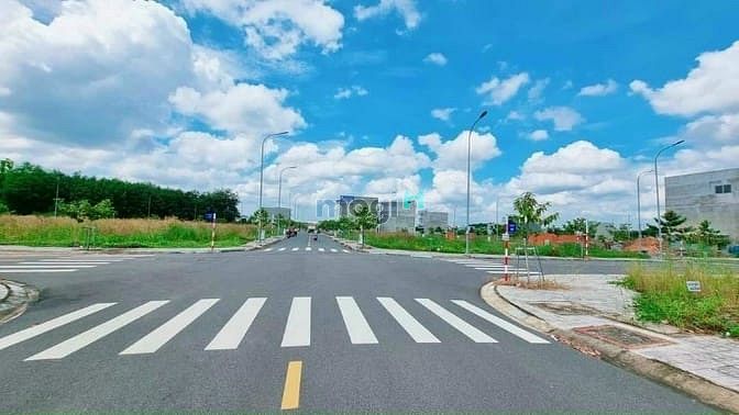 Hình ảnh Đất Tân Uyên, sổ sẳn, công chứng sang tên ngay, giá chỉ 799 tr/100m2