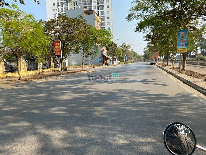 Hình ảnh Bán đất đấu giá mặt đường Phúc Lợi, đang có sẵn nhà 2 tầng