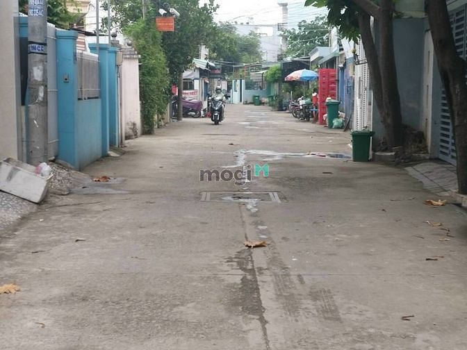 Hình ảnh Tôi cần bán miếng đất Mặt Tiền vị trí đẹp ở Quận 2