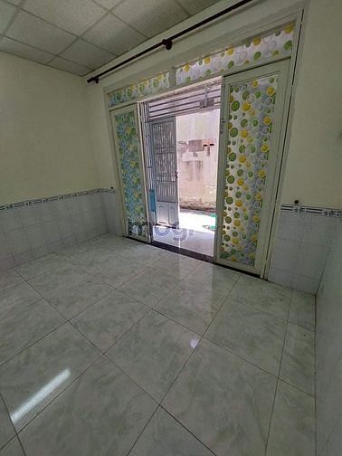 Hình ảnh NHÀ TO GIÁ RẺ ( hẻm anh ninh , sạch đẹp )