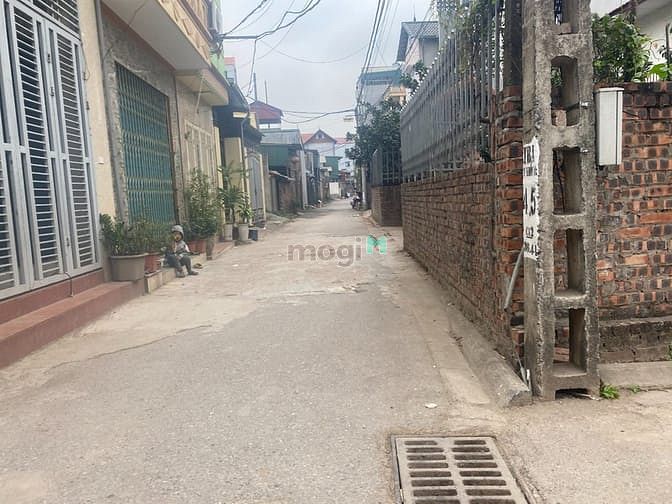 Hình ảnh Bán 70,5m đất Bát Khối, Cự Khối, ngay cạnh chợ Cự Khối