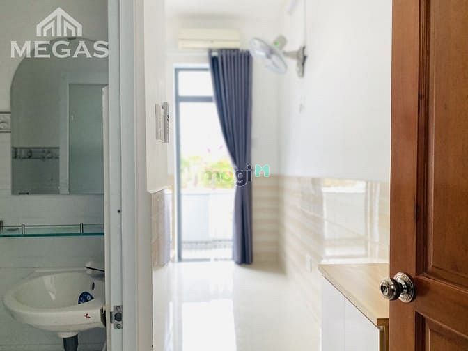 Hình ảnh CHDV đầy đủ nội thất có Gác + Bancol đường Phạm Văn Chiêu Gò Vấp