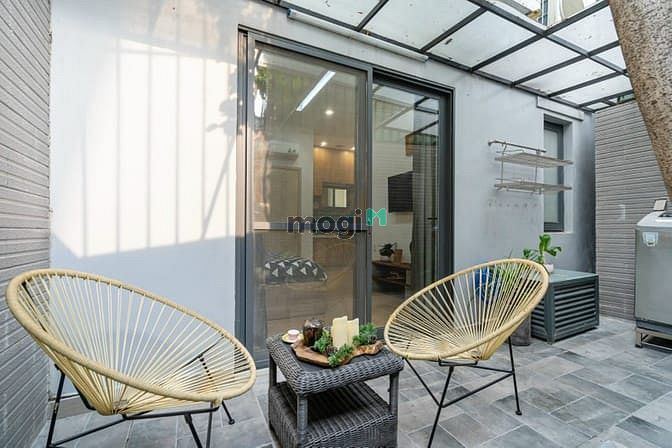 Hình ảnh Hifriendz hỗ trợ cọc studio có sân vườn rộng rãi