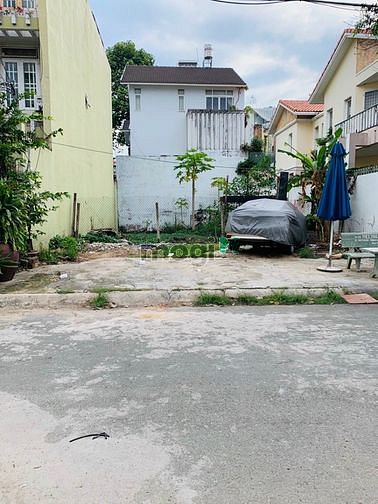 Hình ảnh Bán Gấp Lô ĐẤT 200m Khu Biệt Thự Nằm KDC Tên lửa hiện có sổ