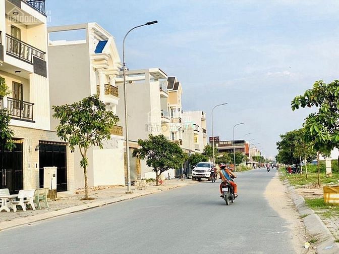 Hình ảnh Sang lô đất Bình Tân chính chủ đường Trần Văn Giàu liên kề AEONMALL