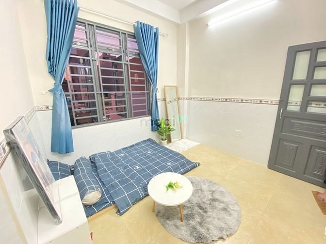 Hình ảnh CHDV giá siêu ưu đãi có cửa sổ giếng trời ngay chợ Phạm Văn Bạch TB