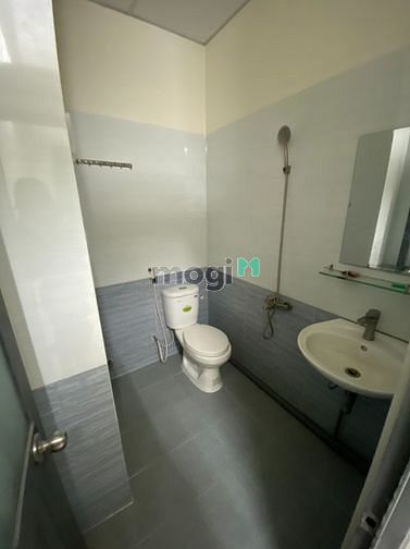 Hình ảnh CHDV có ban công đầy đủ tiện nghi ngay chợ phạm văn bạch