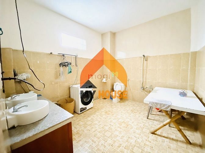 Hình ảnh Cho thuê Villa kiến trúc cổ xưa của Pháp giữa lòng Quận 2