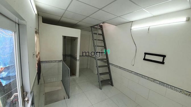 Hình ảnh ❤️ Bán nhà Sát Vách Quận 1, 20m2 3 tầng 2 tỷ 1❤️