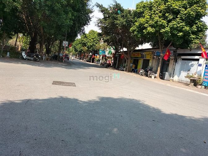 Hình ảnh Chính chủ bán đất mặt phố Việt Hưng, kinh doanh sầm uất