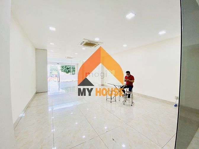 Hình ảnh Đỉnh Cao toà VP Quận2 mới xây 6tầng hiện đại sàn suốt chuẩn VP giá rẻ