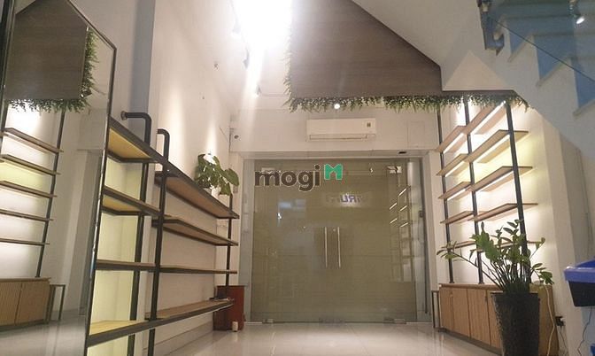 Hình ảnh MT Trần Minh Quyền, Phường 12, Q10